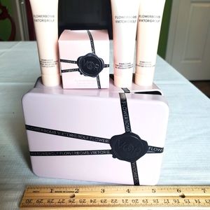 VIKTOR & Rolf Flowerbomb tin box, perfume included